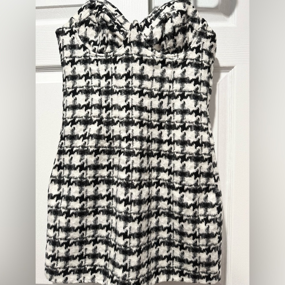 Forever 21 Black and White Dress